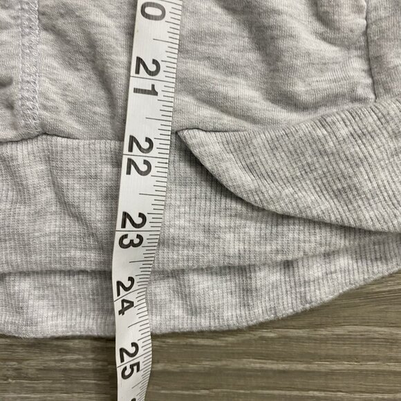 Yogalicious Women's Long Sleeve Sweatshirt with Thumb Holes Medium - Picture 4 of 4